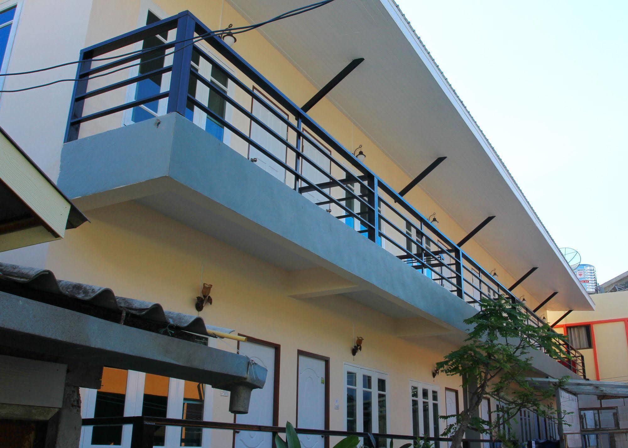 I-Talay Trio Hotell Koh Samet Eksteriør bilde